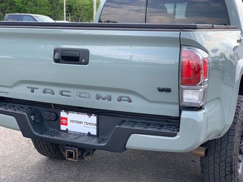 Used 2023 Toyota Tacoma TRD Sport AWD/4WD image 34