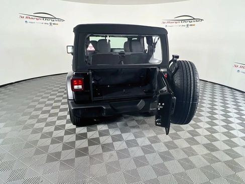 Used 2024 Jeep Wrangler Sport AWD/4WD image 24