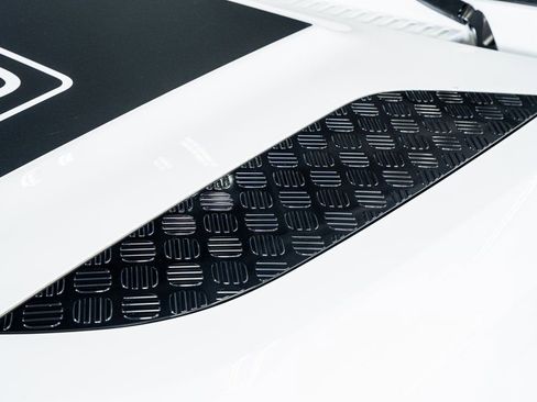 Used 2022 Land Rover Defender 90 X-Dynamic S image 22