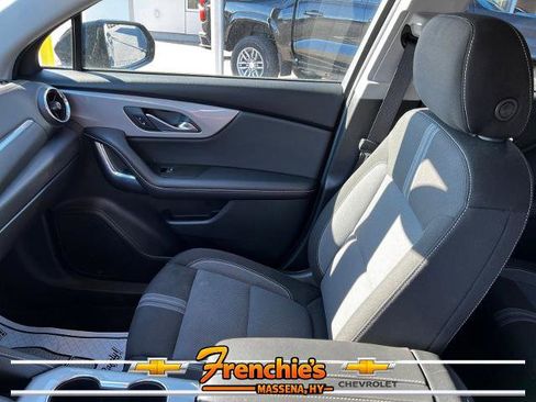 Used 2023 Chevrolet Blazer LT w/ Driver Confidence Package AWD/4WD image 18