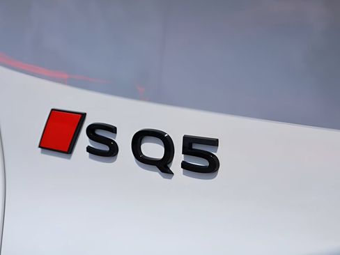New 2026 Audi SQ5 Premium Plus AWD/4WD image 27