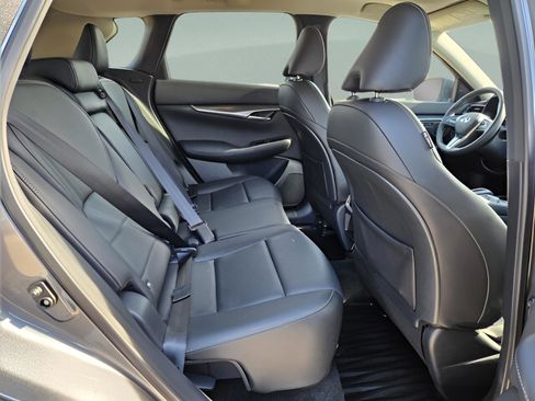 Certified 2025 INFINITI QX50 Luxe image 16