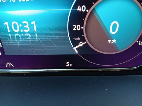 Used 2025 Volkswagen Atlas SE w/ Panoramic Sunroof Package image 18