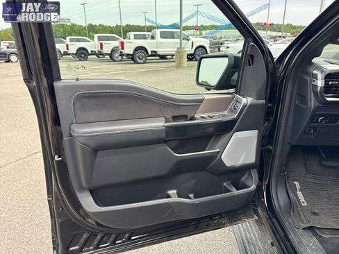 Certified 2025 Ford F150 Platinum w/ Equipment Group 702A High AWD/4WD image 14
