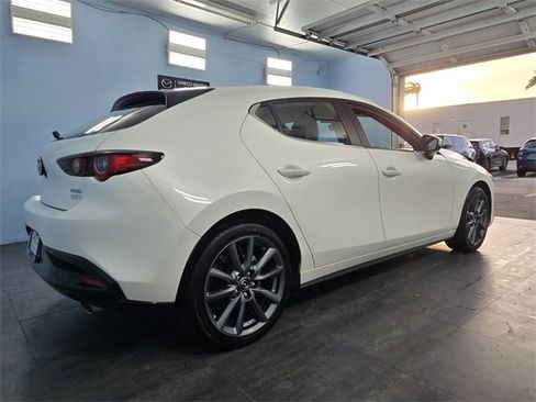 Used 2022 MAZDA MAZDA3 s image 15