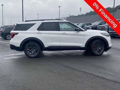 New 2026 Ford Explorer ST w/ Sun And Sound Package