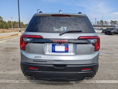 Used 2023 GMC Acadia SLE w/ Driver Convenience Package image 19