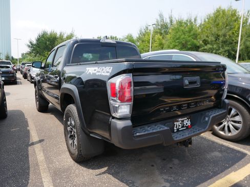 Used 2021 Toyota Tacoma TRD Off-Road AWD/4WD image 4