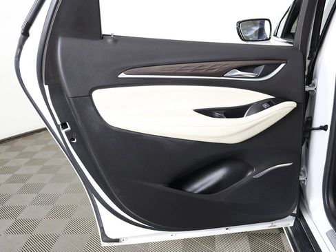 Used 2023 Buick Enclave Avenir w/ Avenir Technology Package image 32