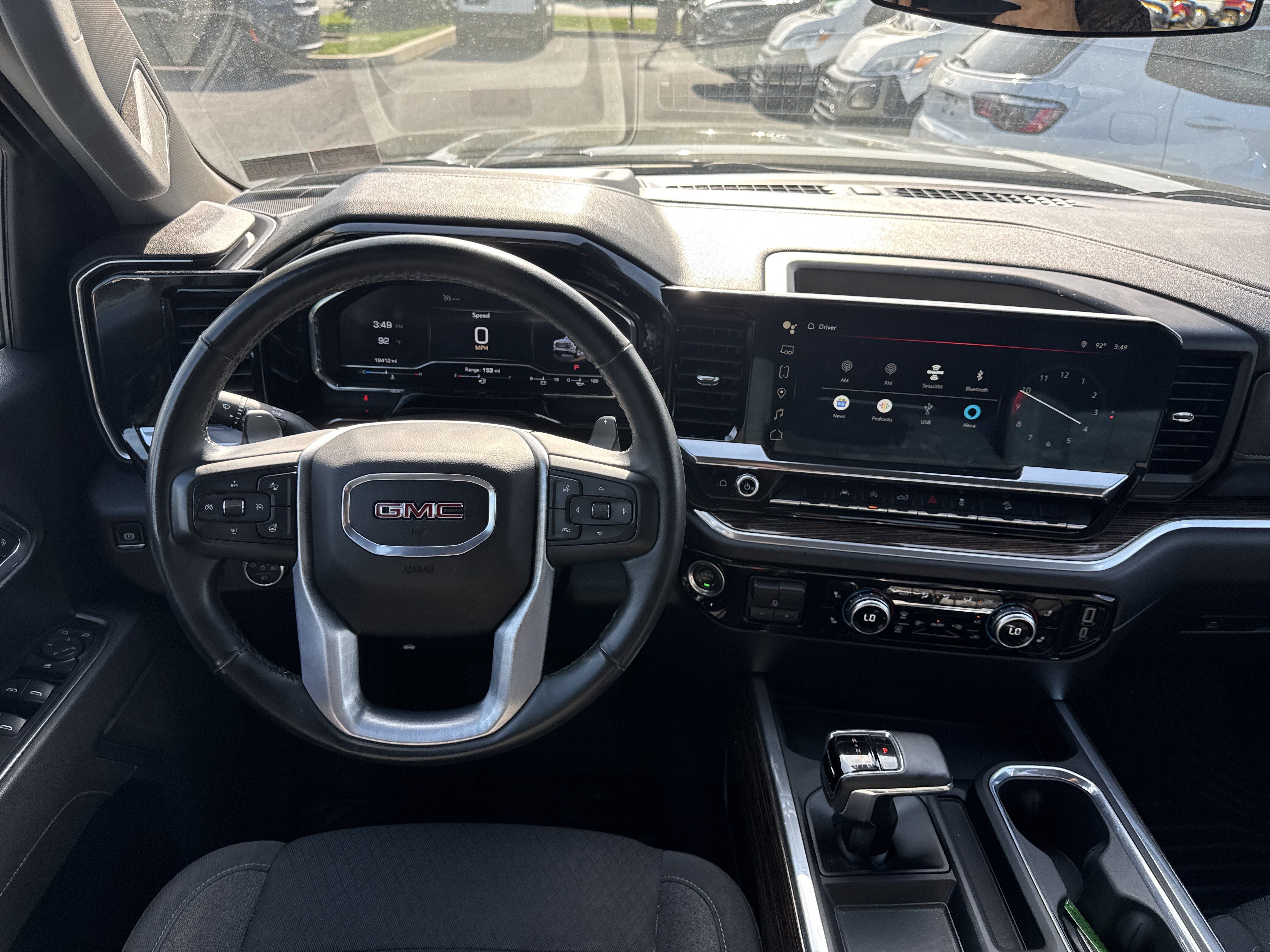 Used 2025 GMC Sierra 1500 Elevation w/ X31 Off-Road Package AWD/4WD image 2