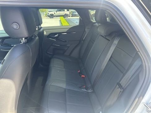 Used 2025 Land Rover Range Rover Evoque Dynamic SE AWD/4WD image 10