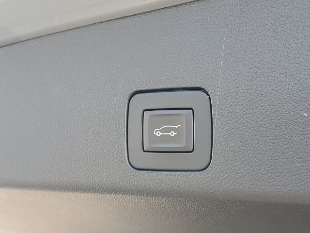 Certified 2024 Buick Encore GX Sport Touring w/ Experience Buick Package AWD/4WD image 9