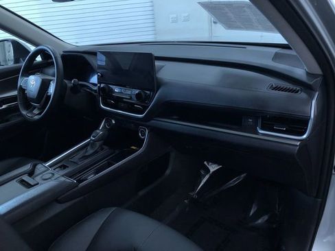 Certified 2025 Toyota Grand Highlander AWD image 25