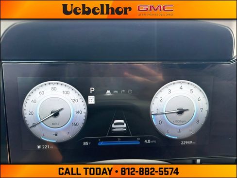 Used 2024 Hyundai Elantra SEL FWD image 26