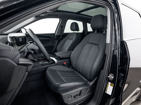 Used 2025 Audi Q5 Premium w/ Convenience Package AWD/4WD image 12