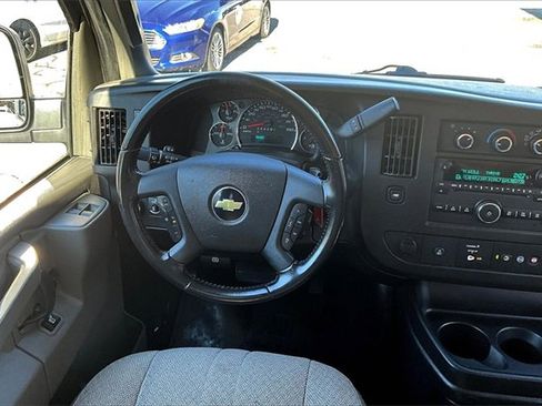 Used 2020 Chevrolet Express 3500 LS image 5