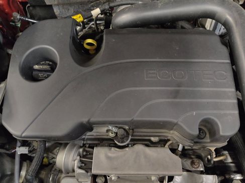 Used 2023 GMC Terrain SLE FWD image 30