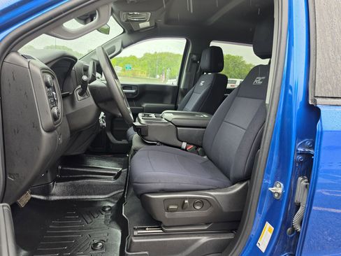 Used 2022 Chevrolet Silverado 1500 Custom AWD/4WD image 4