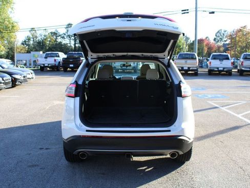 Used 2017 Ford Edge Titanium w/ Equipment Group 301A image 7