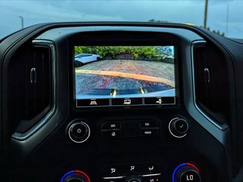 Used 2021 Chevrolet Silverado 2500 LTZ w/ LTZ Texas Edition image 30