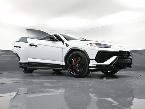 Used 2024 Lamborghini Urus Performante image 43