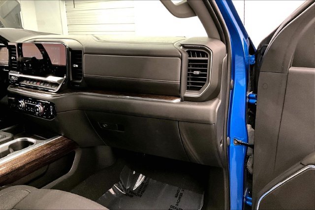 Used 2023 GMC Sierra 1500 Elevation AWD/4WD image 19
