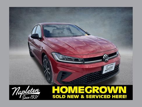 Used 2025 Volkswagen Jetta Sport image 1