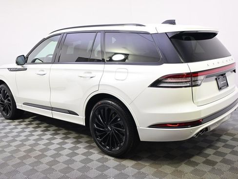 New 2026 Lincoln Aviator Reserve image 3