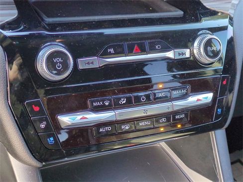 Used 2023 Ford Explorer Limited w/ Equipment Group 301A image 19