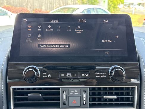 Used 2024 Nissan Armada Platinum w/ Captain's Chairs Package image 32