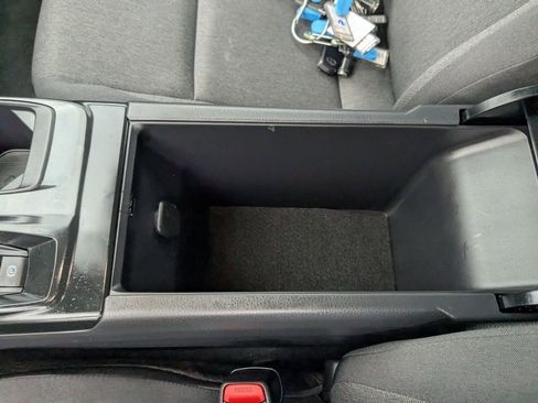 Used 2025 Toyota Camry LE image 30