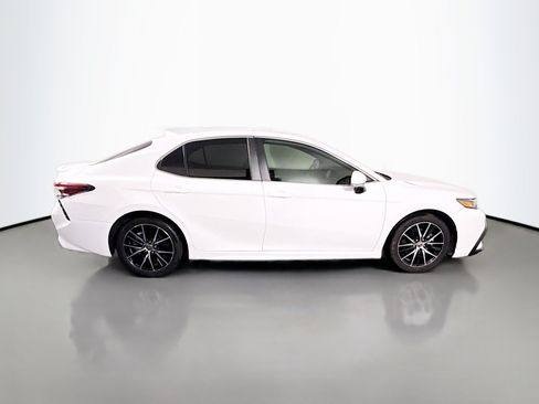 Used 2024 Toyota Camry SE w/ Convenience Package FWD image 11