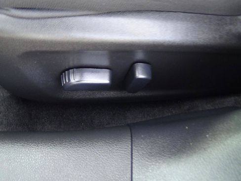 Used 2025 Nissan Altima 2.5 SV FWD image 16