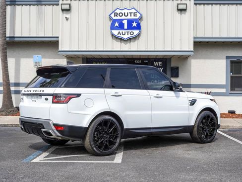 Used 2020 Land Rover Range Rover Sport SE AWD/4WD image 3
