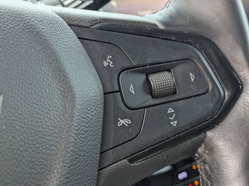 Used 2023 Chevrolet Bolt EUV Premier w/ Sun & Sound Package FWD image 23