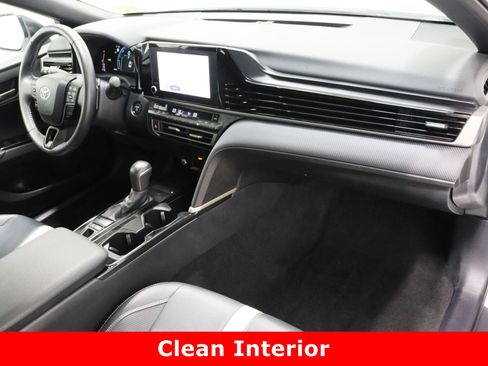 Used 2025 Toyota Camry SE image 36