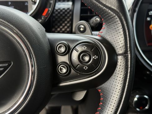 Used 2019 MINI Cooper S image 18