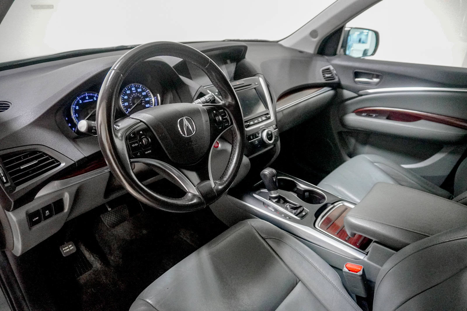 Used 2014 Acura MDX w/ Technology Package AWD/4WD image 22