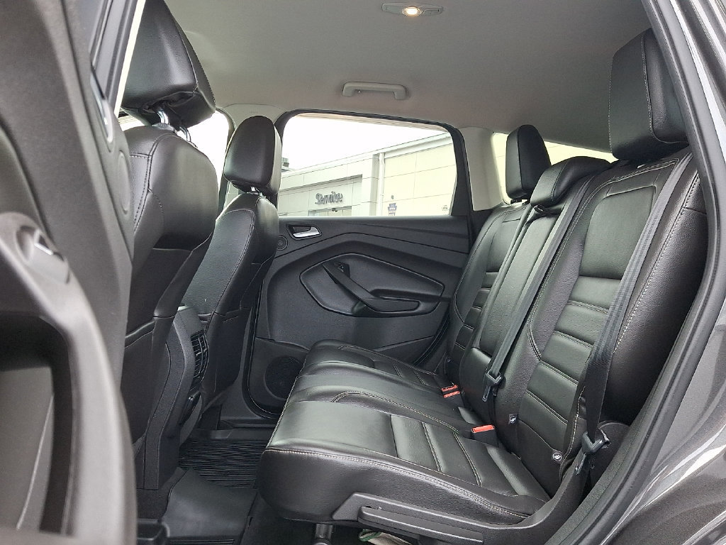 Used 2017 Ford Escape Titanium AWD/4WD image 9