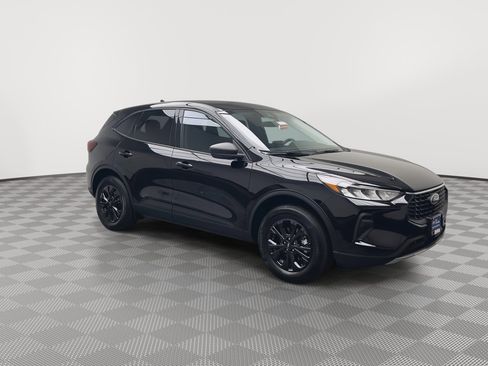 Certified 2025 Ford Escape Active image 27