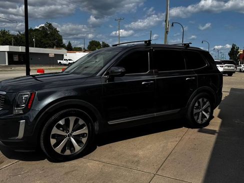 Used 2020 Kia Telluride S w/ S 8 Passenger Seating Package FWD image 10