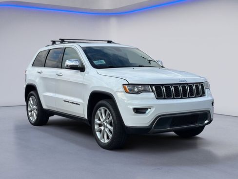 Used 2017 Jeep Grand Cherokee Limited image 8