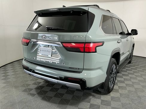 Used 2026 Toyota Sequoia Limited AWD/4WD image 5
