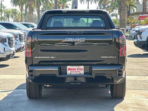 New 2025 GMC Sierra EV Denali AWD/4WD image 5