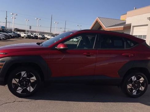 Used 2025 Hyundai Kona SEL AWD/4WD image 6