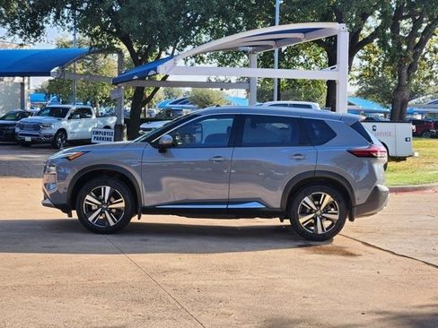 Used 2021 Nissan Rogue Platinum image 13