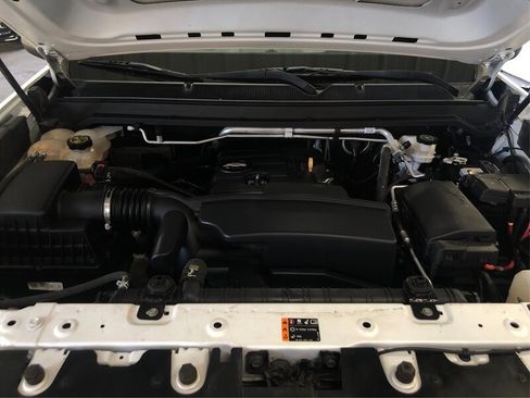 Used 2019 Chevrolet Colorado W/T w/ WT Convenience Package RWD image 11