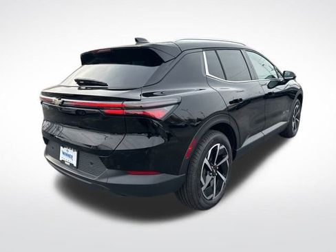 New 2026 Chevrolet Equinox EV LT image 5