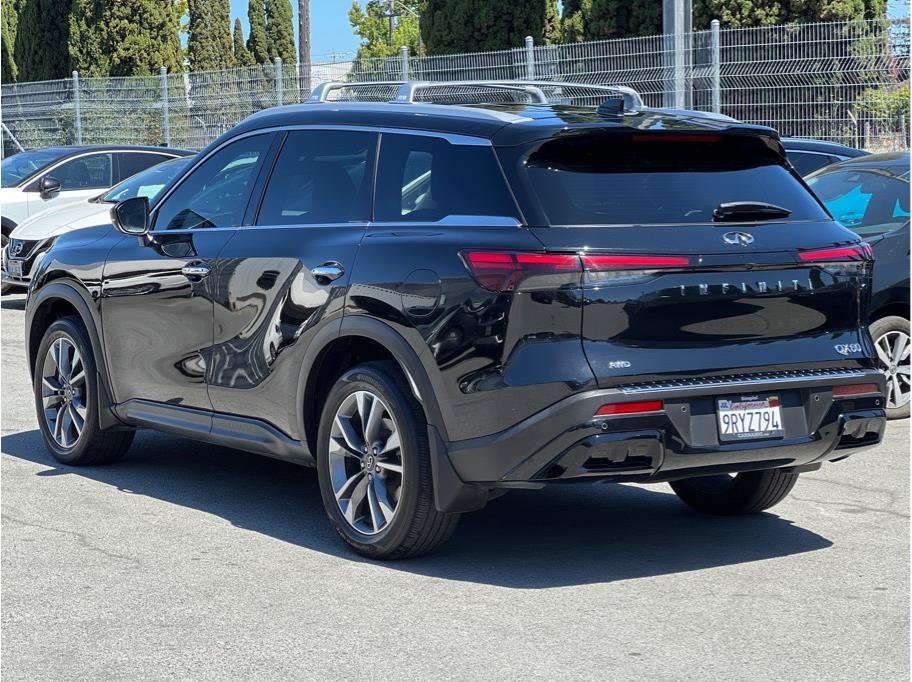 Used 2023 INFINITI QX60 Luxe w/ Cargo Package AWD/4WD image 6