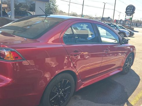 Used 2017 Mitsubishi Lancer LE image 12